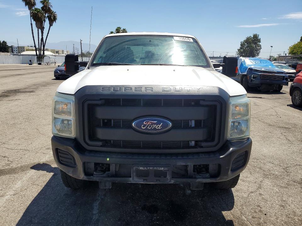 2016 Ford F-250 super duty VIN 1FT7W2B60GEB68812 COPART salvage auction — SIDE, AZ - DIS/DLR/EXP ONLY CLEAN TITLE (P), sold $4,400 on 2026-08-21 (photo 5)
