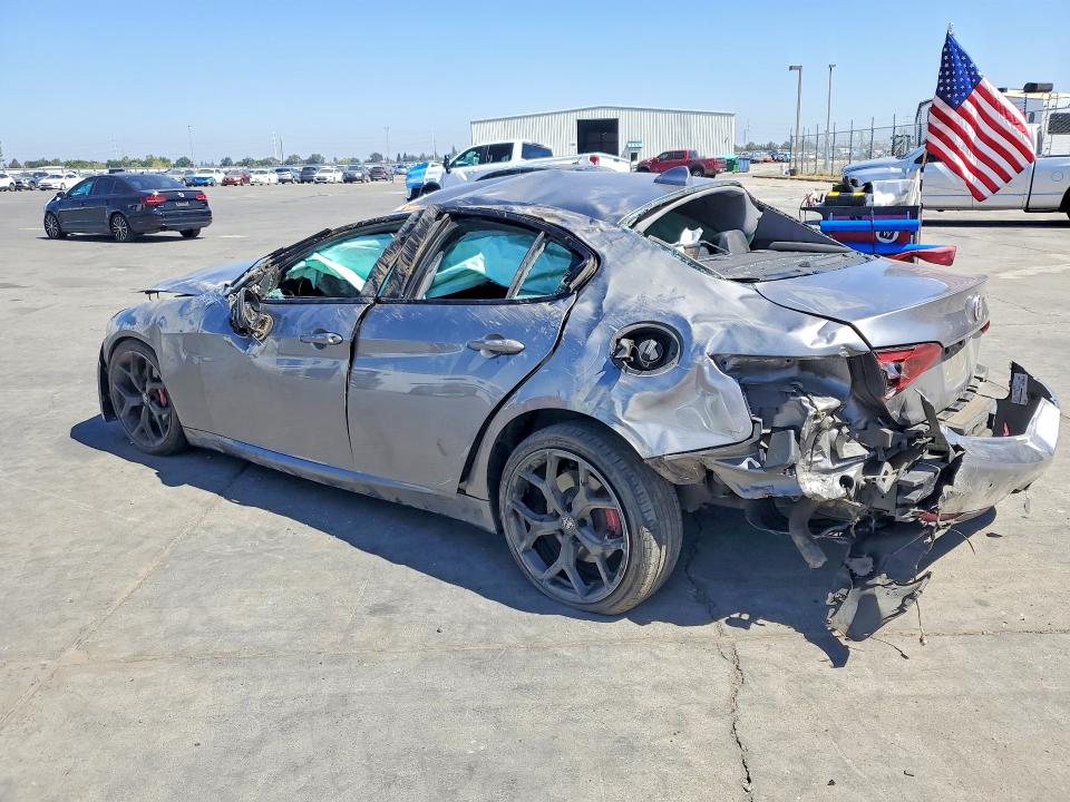 2019 Alfa romeo Giulia VIN ZARFAMAN5K7620156 COPART salvage auction — ROLLOVER, Ca - Salvage Certificate, sold $600 on 2026-09-04 (photo 2)