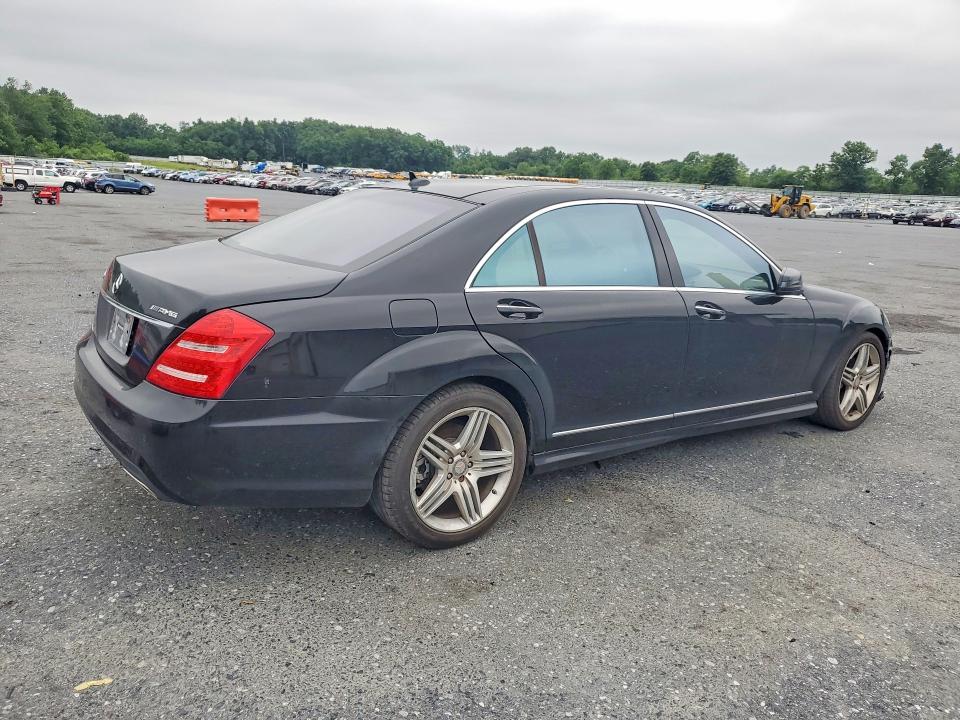 2013 Mercedes-benz S class VIN WDDNG7DB6DA520330 COPART salvage auction — FRONT END, VA - CERT OF TITLE-REBUILT, sold $5,400 on 2026-07-21 (photo 3)