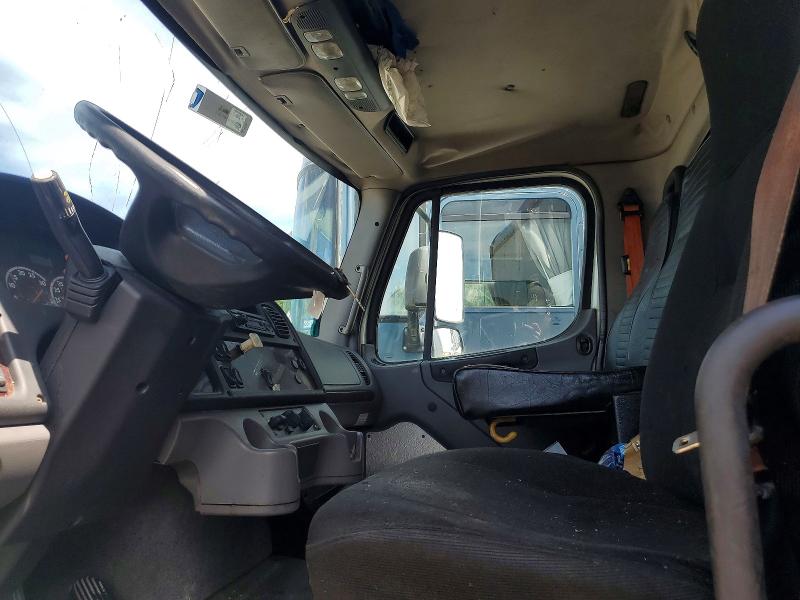 2014 Frht - freightliner M2 VIN 1FVACWDT5EHFN7716 COPART salvage auction — REAR END, CT, sold $15,000 on 2026-09-15 (photo 7)
