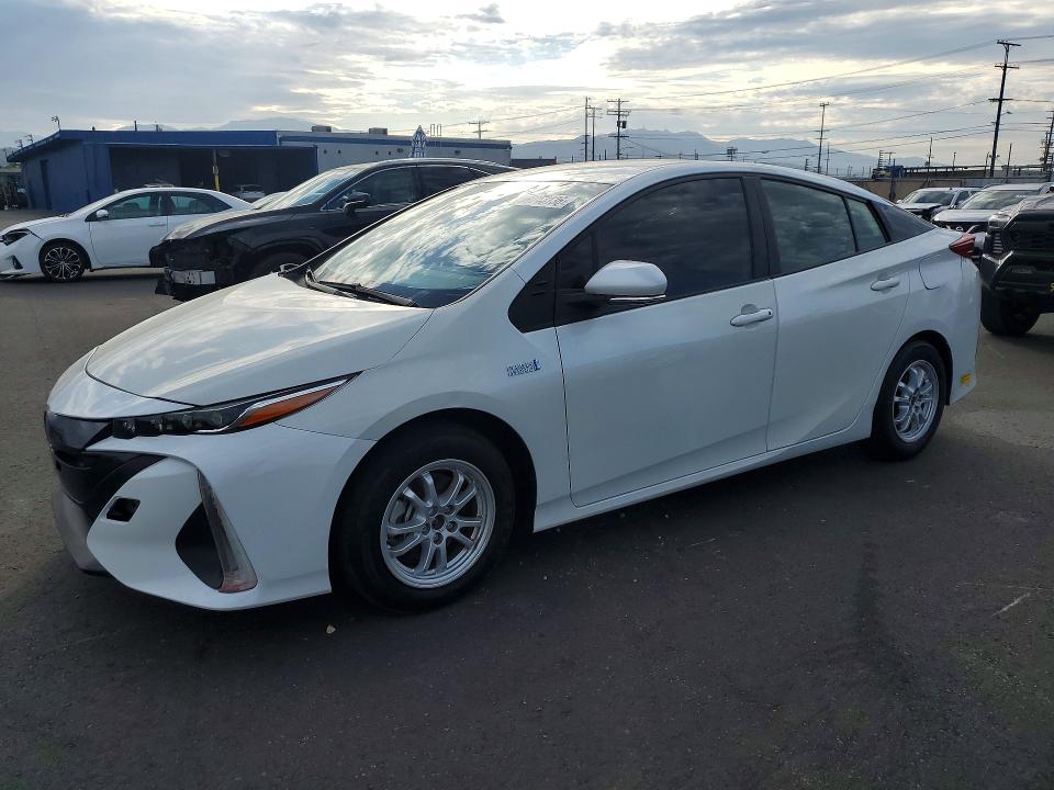 2022 Toyota Prius VIN JTDKAMFP6N3212148 COPART salvage auction — PARTIAL REPAIR, Ca - Cert Of Title-Salvaged (P), sold $8,400 on 2026-07-29 (photo 1)