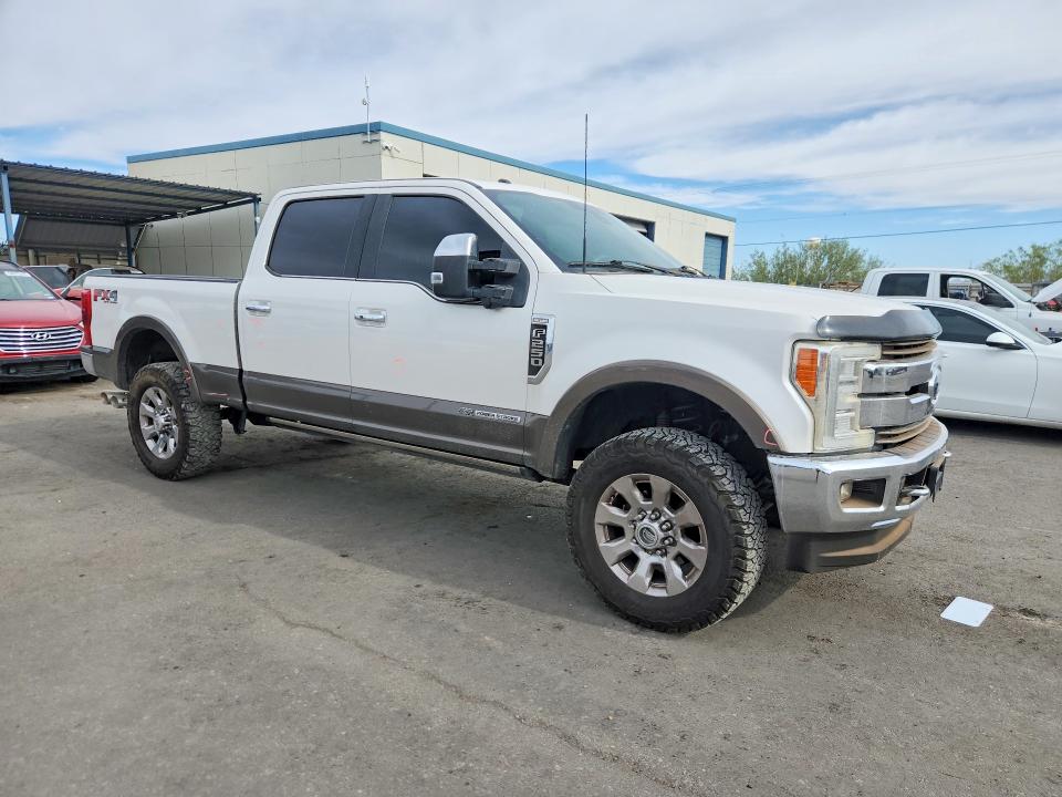 2017 Ford VIN 1FT7W2BT8HEE01889 COPART salvage auction — SIDE, Tx - Salvage Vehicle Title, sold $18,300 on 2026-07-31 (photo 4)