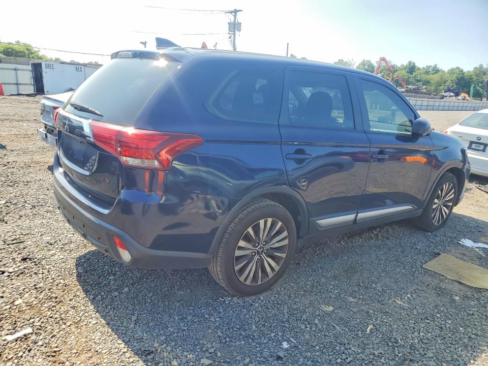 2020 Mitsubishi Outlander VIN JA4AD2A3XLZ047253 COPART salvage auction — FRONT END, Ny - Dealer Only Clean Title (P), sold $3,450 on 2026-08-28 (photo 3)