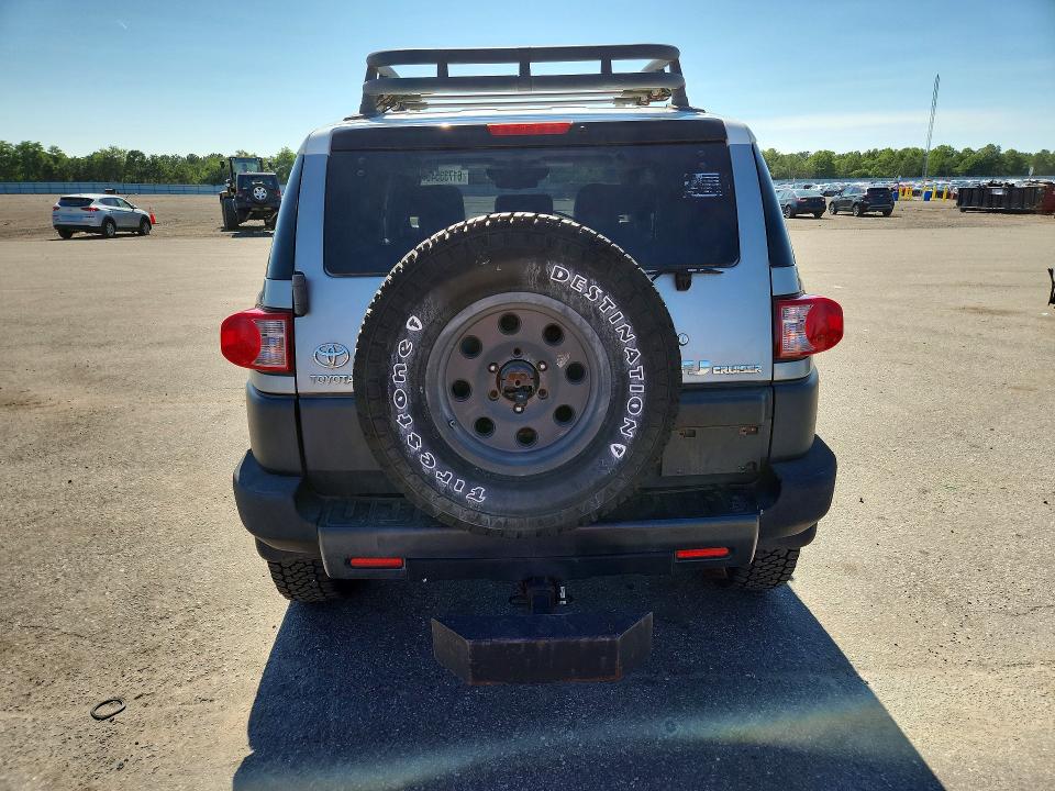 2009 Toyota Fj cruiser VIN JTEBU11FX9K069474 COPART salvage auction — FRONT END, NY - MV-907A SALVAGE CERTIFICATE, sold $3,250 on 2026-07-27 (photo 6)