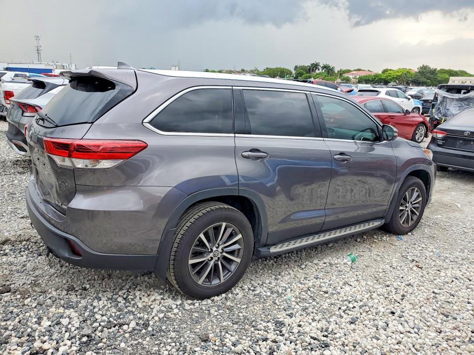 2019 Toyota Highlander VIN 5TDJZRFH5KS617129 COPART salvage auction — MECHANICAL, Fl - Certificate Of Title (P), sold $9,800 on 2026-07-07 (photo 3)