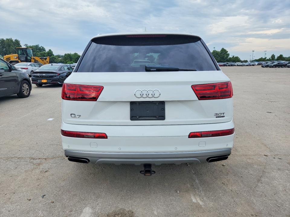 2018 Audi Q7 VIN WA1AAAF76JD005400 COPART salvage auction — MINOR DENT/SCRATCHES, MO - CERTIFICATE OF TITLE, sold $9,800 on 2026-08-01 (photo 6)