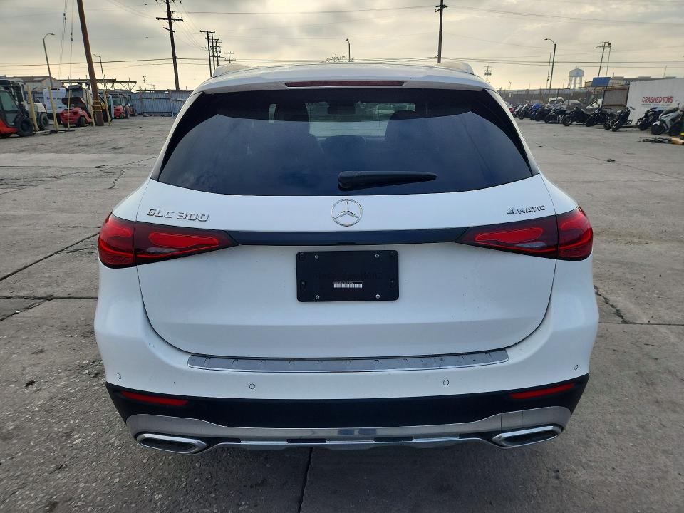 2024 Mercedes-benz Glc VIN W1NKM4HB1RF171546 COPART salvage auction — FRONT END, CA - DIS/DLR/EXP ONLY CLEAN TITLE, sold $14,900 on 2026-07-29 (photo 6)