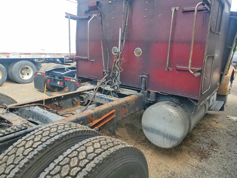 2005 Peterbilt 379 VIN 1XP5DB9X25N873439 COPART salvage auction — BURN, NC - SALVAGE CERTIFICATE OF TITLE, sold $9,100 on 2026-09-09 (photo 6)
