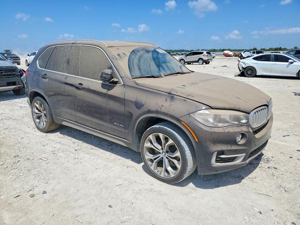 2017 BMW X5 VIN 5UXKR2C39H0X04563 COPART salvage auction — MINOR DENT/SCRATCHES, Tx - Certificate Of Title, sold $6,900 on 2026-07-23 (photo 4)