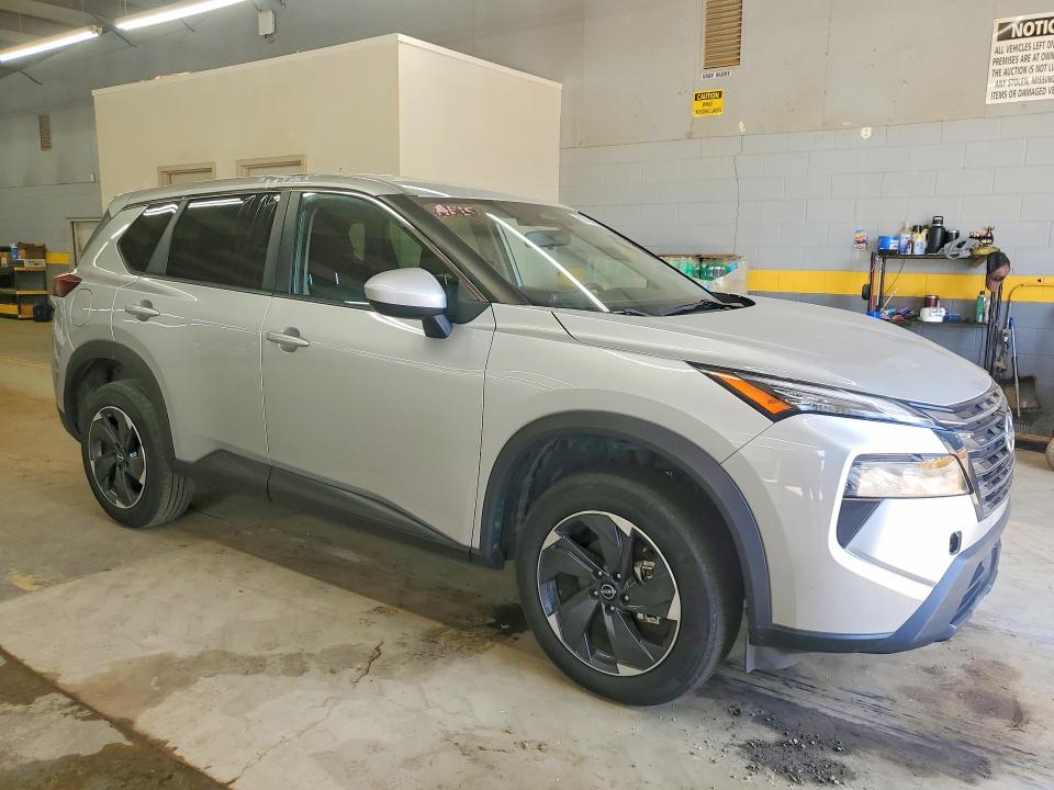 2024 Nissan Rogue VIN JN8BT3BA7RW350537 COPART salvage auction — DAMAGE HISTORY, Fl - Cert Of Title Slvg Rebuildable, sold $10,100 on 2026-07-29 (photo 4)