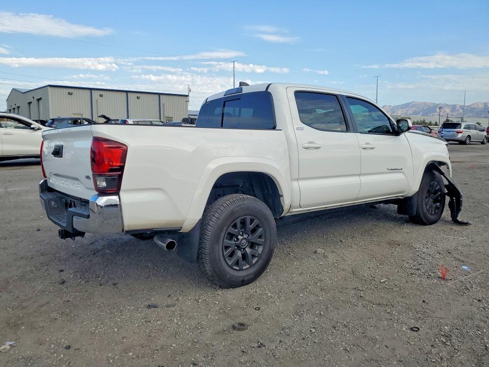 2020 Toyota Tacoma VIN 5TFAZ5CN1LX090026 COPART salvage auction — FRONT END, NV - SALVAGE TITLE, sold $300 on 2026-07-28 (photo 3)