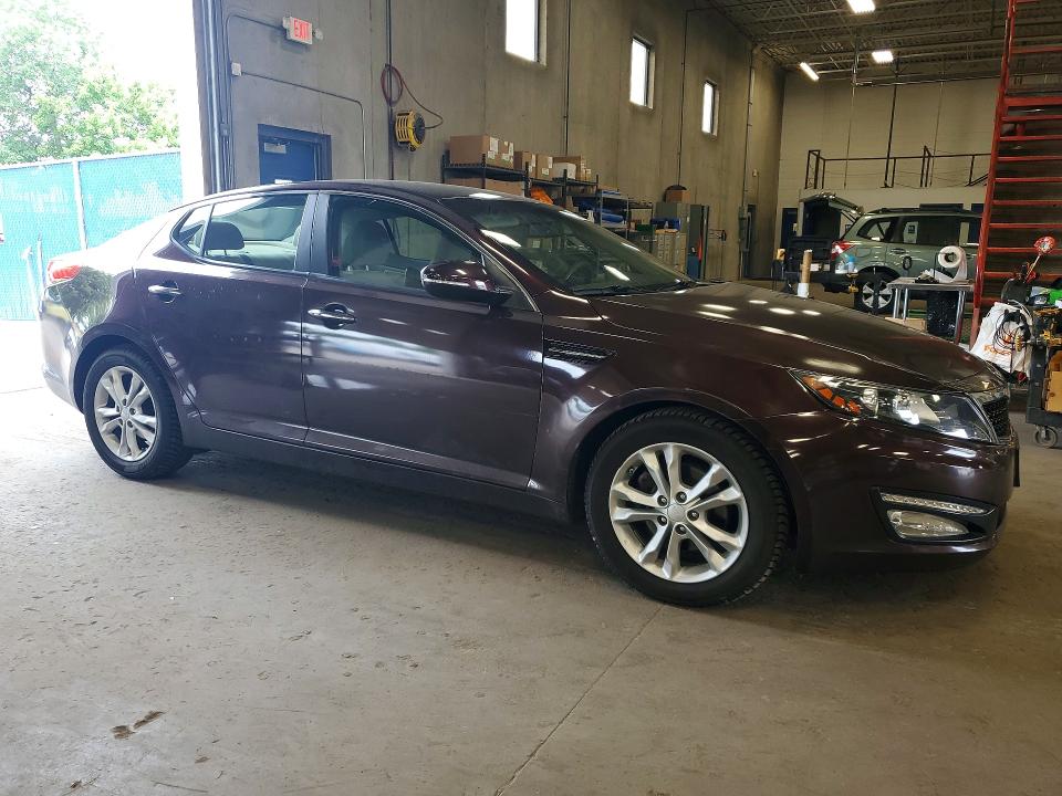 2013 Kia Optima VIN 5XXGM4A79DG212776 COPART salvage auction — MINOR DENT/SCRATCHES, MN - CERT OF TITLE-PRIOR SALVAGE, sold $525 on 2026-07-11 (photo 4)