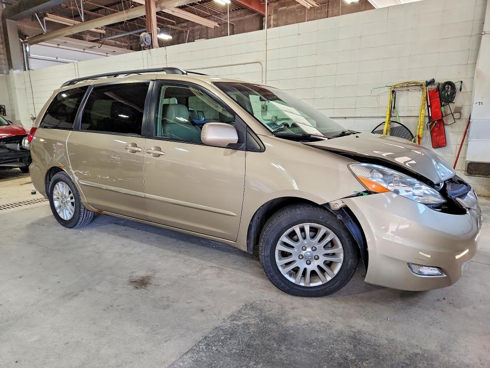 2007 Toyota Sienna VIN 5TDZK22CX7S069130 COPART salvage auction — FRONT END, Mn - Cert Of Title-Prior Salvage, sold $225 on 2026-07-28 (photo 4)