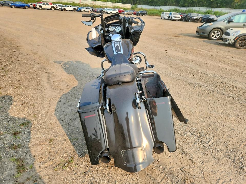 2008 Harley-davidson Fltr VIN 1HD1FS4198Y630015 COPART salvage auction — FRONT END, MI - CERTIFICATE OF TITLE, sold $850 on 2026-09-09 (photo 4)