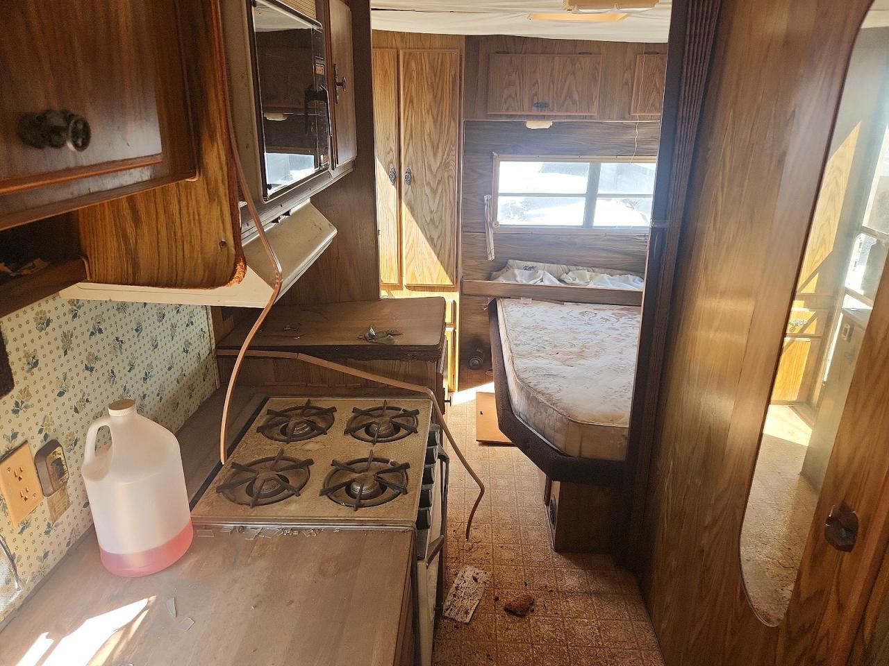 2013 VIN 1ED1S2322D4022187 COPART salvage auction — Hail, Ct - Clean Title, sold $250 on 2026-09-25 (photo 6)