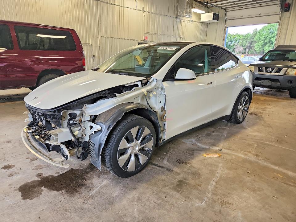 2020 Tesla Model y VIN 5YJYGDEEXLF032129 COPART salvage auction — FRONT END, MN - CERT OF TITLE-SALVAGE, sold $7,800 on 2026-07-23 (photo 1)