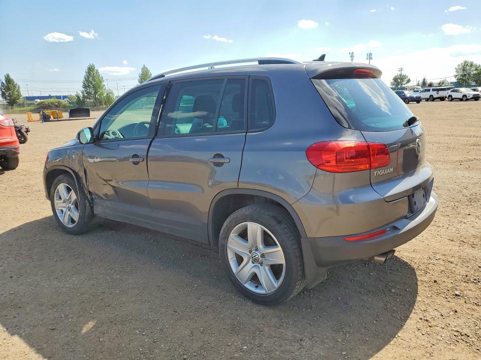 2015 Volkswagen Tiguan VIN WVGJV7AX7FW544216 COPART salvage auction — SIDE, AB - OOP - SALVAGE, sold $3,100 on 2026-08-04 (photo 2)