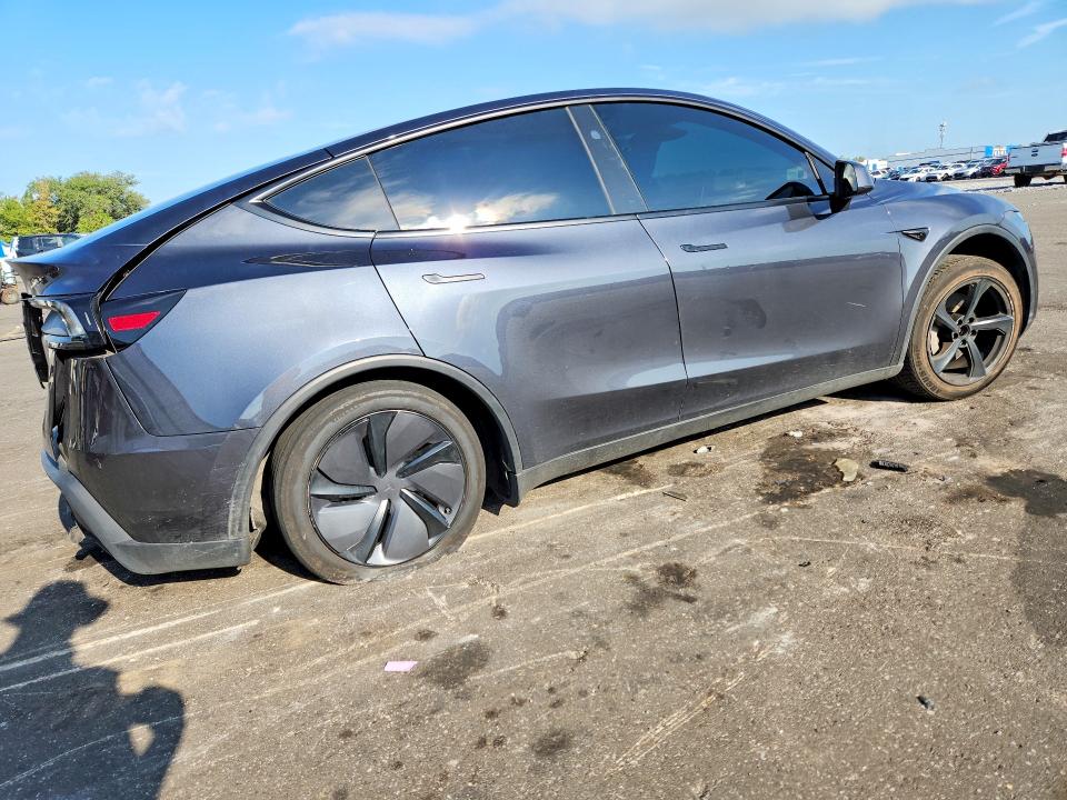 2026 Tesla Model y VIN 7SAYGDEE0TA406263 COPART salvage auction — REAR END, FL - CERTIFICATE OF DESTRUCTION, sold $2,700 on 2026-07-29 (photo 3)