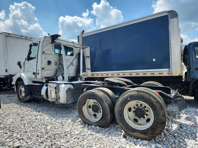 2016 Volvo VIN 4V4MC9EG6GN971492 COPART salvage auction — FRONT END, Ar - Certificate Of Title, sold $1,100 on 2026-08-04 (photo 3)