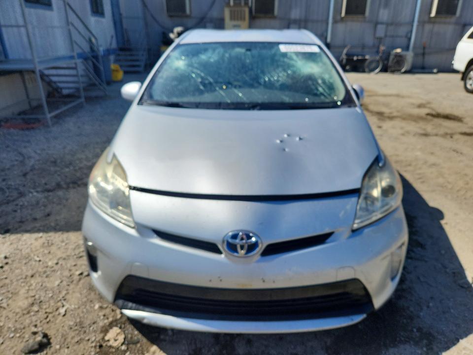 2015 Toyota Prius VIN JTDKN3DU6F0438586 COPART salvage auction — VANDALISM, Ca - Salvage Certificate, sold $1,500 on 2026-07-30 (photo 5)