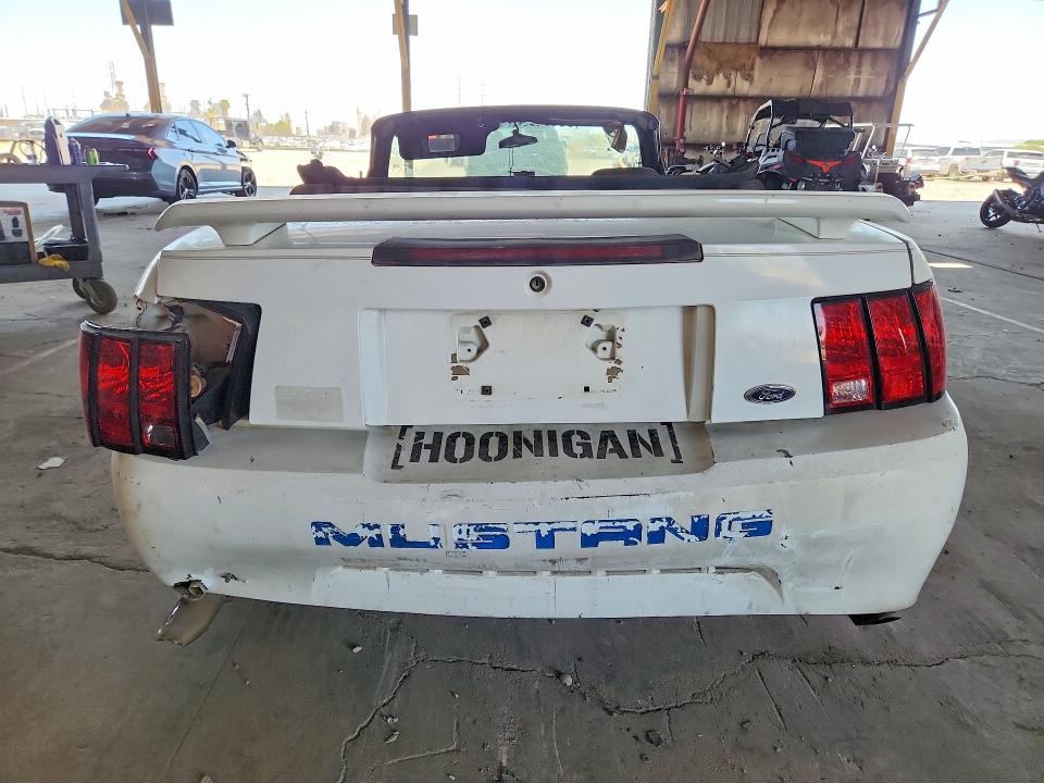 2000 Ford Mustang VIN 1FAFP4446YF239450 COPART salvage auction — REAR END, AZ - CERTIFICATE OF TITLE (P), sold $475 on 2026-09-04 (photo 6)