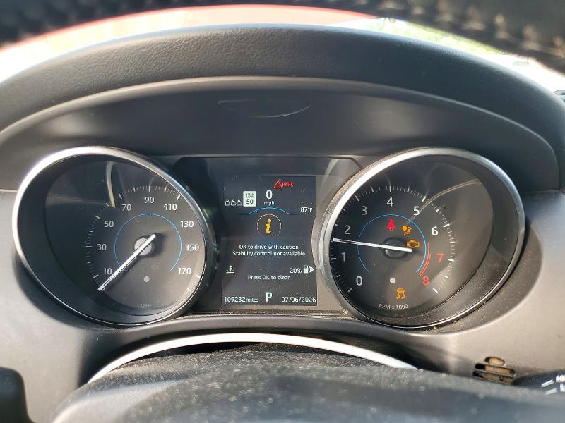 2019 Jaguar F-pace VIN SADCS2FX2KA391757 COPART salvage auction — MINOR DENT/SCRATCHES, Salvage Title, sold $5,000 on 2026-07-29 (photo 9)