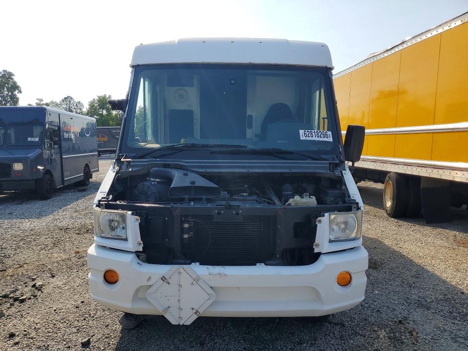 2012 Isuzu Npr VIN JALB4T17XC7W00559 COPART salvage auction — FRONT END, Tn - Certificate Of Title, sold $3,291 on 2026-09-26 (photo 5)