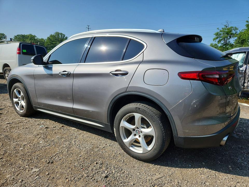 2018 Alfa romeo Stelvio VIN ZASFAKAN3J7B96187 COPART salvage auction — VANDALISM, Az - Cert Of Title - Salvage, sold $5,200 on 2026-07-10 (photo 2)