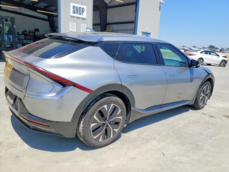 2023 Kia Ev6 VIN KNDC34LA9P5150430 COPART salvage auction — FRONT END, Ca - Certificate Of Title, sold $9,700 on 2026-08-17 (photo 3)