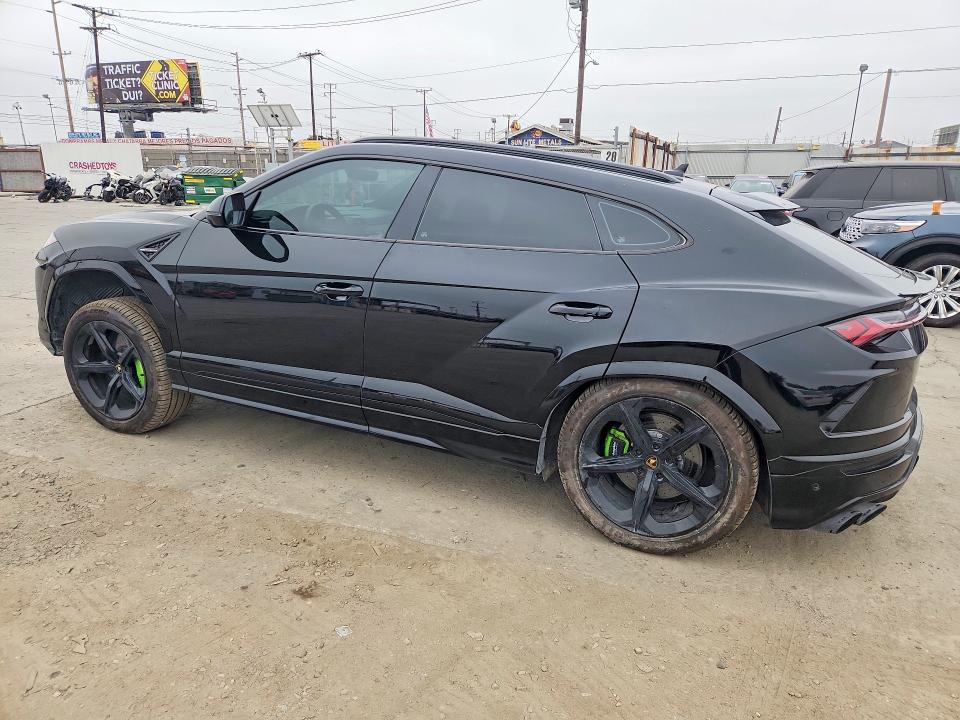 2019 Lamborghini Urus VIN ZPBUA1ZL6KLA04680 COPART salvage auction — REAR END, Tx - Salvage Title-Flood Damage, sold $87,500 on 2026-07-29 (photo 2)