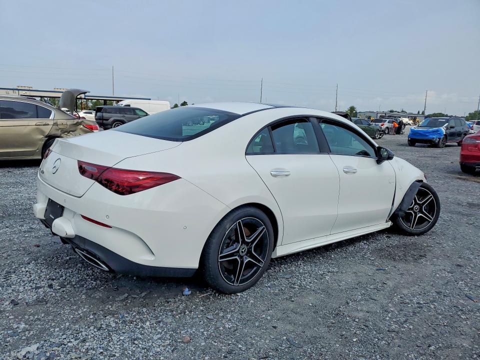 2024 Mercedes-benz Cla-klasse VIN W1K5J4GB8RN452706 COPART salvage auction — SIDE, Fl - Cert Of Title Slvg Rebuildable, sold $17,100 on 2026-08-11 (photo 3)