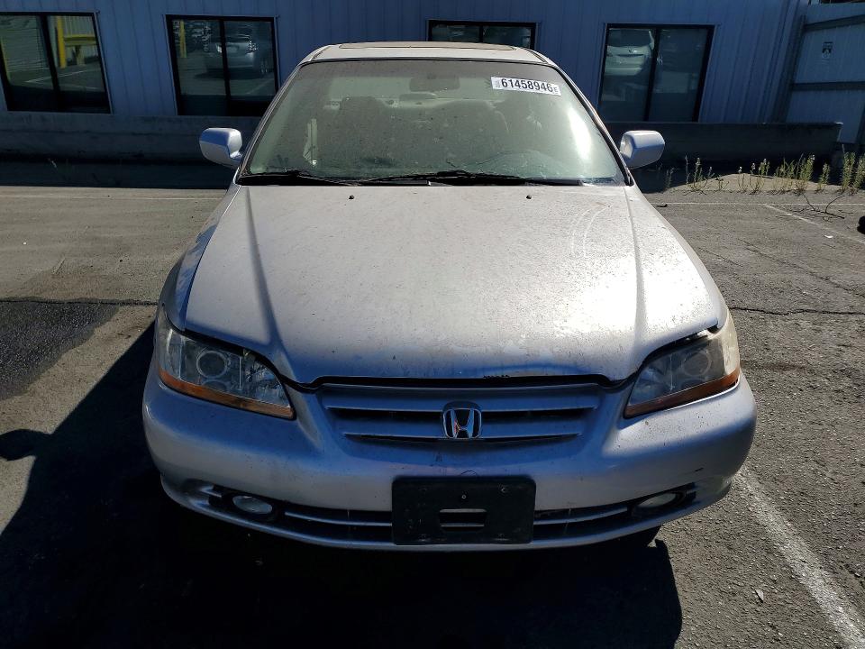 2002 Honda Accord VIN JHMCG66852C028580 COPART salvage auction — MINOR DENT/SCRATCHES, CA - DLR/DIS/EXP ONLY SALVAGE TITLE, sold $400 on 2026-07-17 (photo 5)
