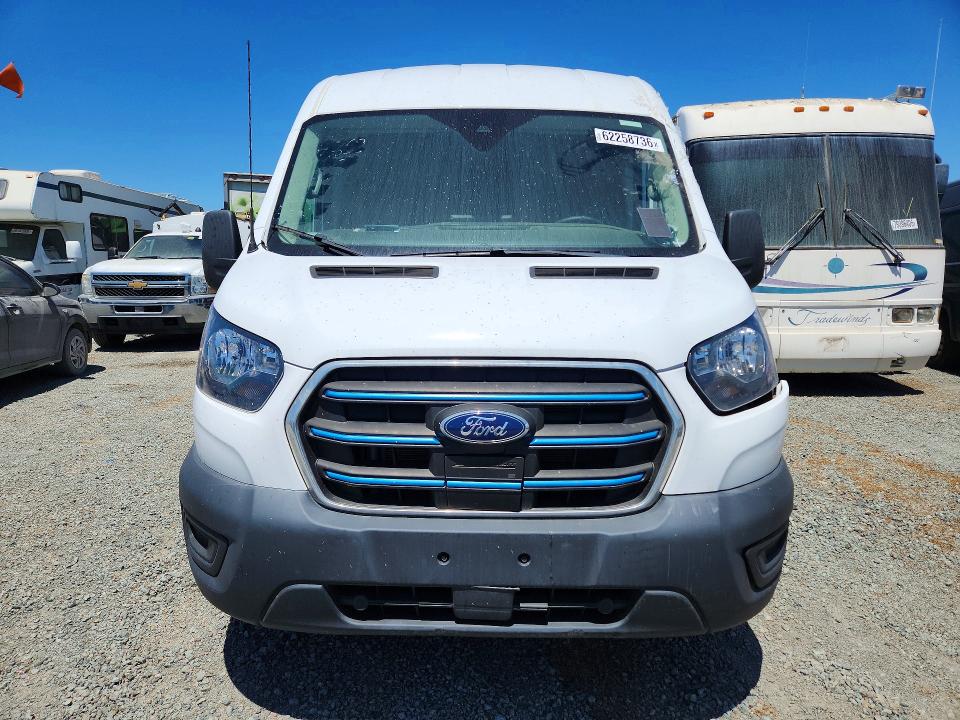 2023 Ford Transit VIN 1FTBW9CKXPKA05326 COPART salvage auction — SIDE, UT - DIS/DLR/EXP ONLY CLEAN TITLE (P), sold $8,500 on 2026-08-29 (photo 5)