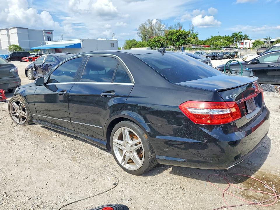 2011 Mercedes-benz E-class VIN WDDHF5GB8BA427516 COPART salvage auction — MINOR DENT/SCRATCHES, FL - CERT OF TITLE SLVG REBUILDABLE, sold $900 on 2026-08-14 (photo 2)