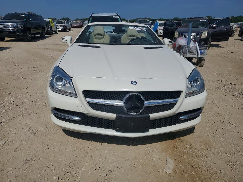 2013 Mercedes-benz VIN WDDPK4HA5DF058238 COPART salvage auction — MINOR DENT/SCRATCHES, Wv - Certificate Of Title, sold $6,600 on 2026-07-28 (photo 5)