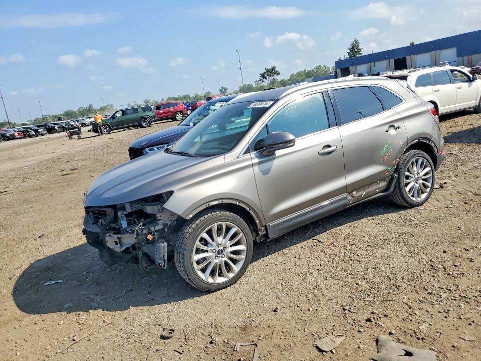 2017 Lincoln VIN 5LMCJ3C92HUL22402 COPART salvage auction — FRONT END, Mi - Certificate Of Title, sold $1,850 on 2026-07-21 (photo 1)