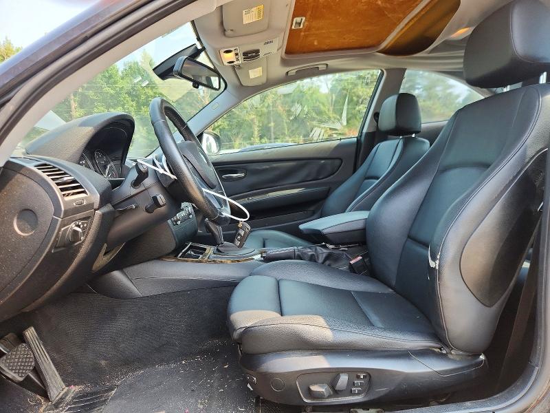 2010 BMW 1 series VIN WBAUP7C55AVK77564 COPART salvage auction — MINOR DENT/SCRATCHES, Tx - Certificate Of Title, sold $100 on 2026-08-04 (photo 7)