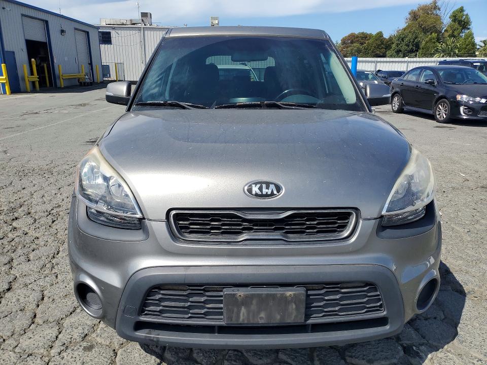 2013 Kia Soul VIN KNDJT2A68D7575647 COPART salvage auction — MINOR DENT/SCRATCHES, CA - DIS/DLR/EXP APP FOR DUP CLEAN, sold $425 on 2026-07-24 (photo 5)