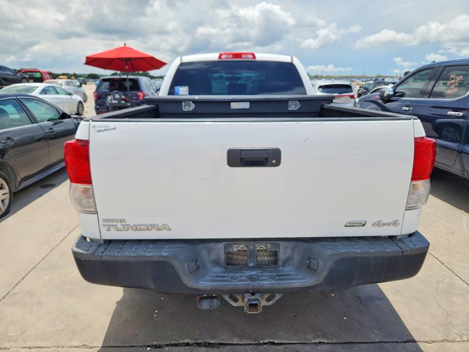 2013 Toyota Tundra VIN 5TFUW5F1XDX285154 COPART salvage auction — NORMAL WEAR, TX - CERTIFICATE OF TITLE, sold $3,650 on 2026-07-30 (photo 6)