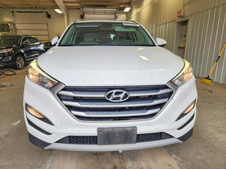2017 Hyundai Tucson VIN KM8J3CA25HU281886 COPART salvage auction — MECHANICAL, Mn - Certificate Of Title, sold $225 on 2026-07-28 (photo 5)