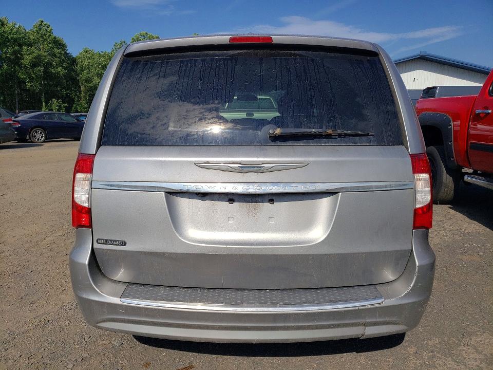 2016 Chrysler Voyager VIN 2C4RC1BG3GR247706 COPART salvage auction — MINOR DENT/SCRATCHES, Vt - Certificate Of Title (P), sold $1,400 on 2026-07-27 (photo 6)
