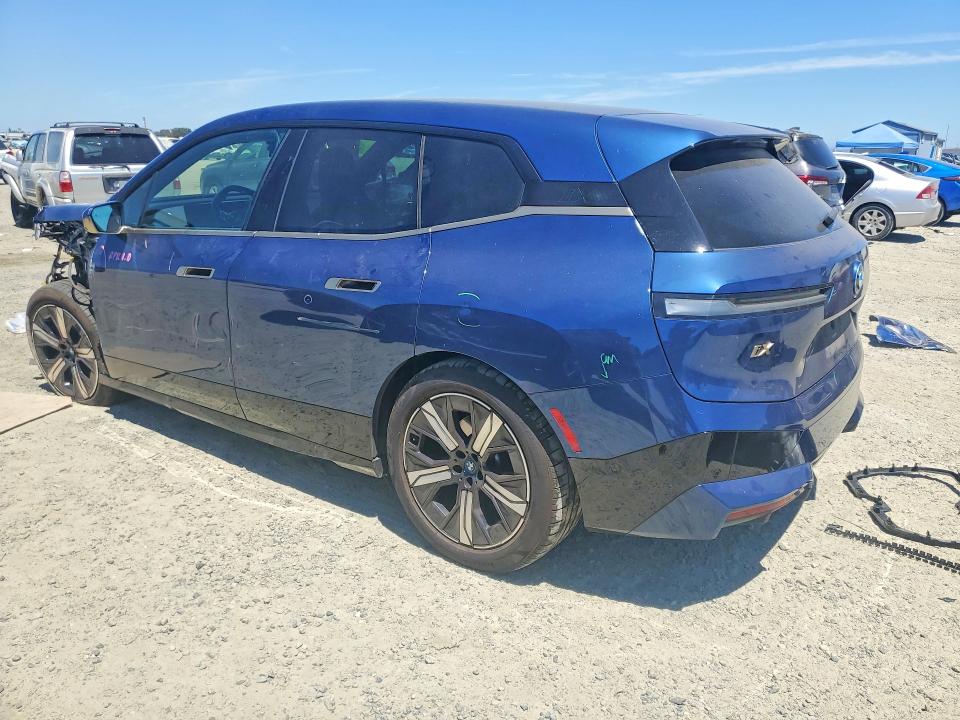 2022 BMW Ix VIN WB523CF00NCJ80011 COPART salvage auction — FRONT END, Ca - Salvage Certificate, sold $17,800 on 2026-07-30 (photo 2)