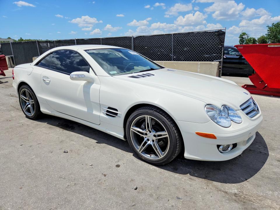2007 Mercedes-benz Sl-klasse VIN WDBSK71F37F131024 COPART salvage auction — MECHANICAL, Fl - Cert Of Title Slvg Rebuildable, sold $475 on 2026-07-30 (photo 4)