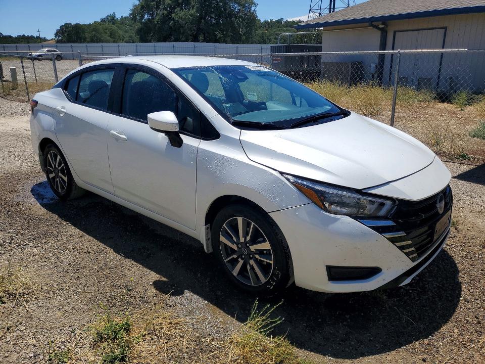 2025 Nissan Versa VIN 3N1CN8EV6SL895603 COPART salvage auction — MINOR DENT/SCRATCHES, Ca - Certificate Of Title (P), sold $7,900 on 2026-07-20 (photo 4)