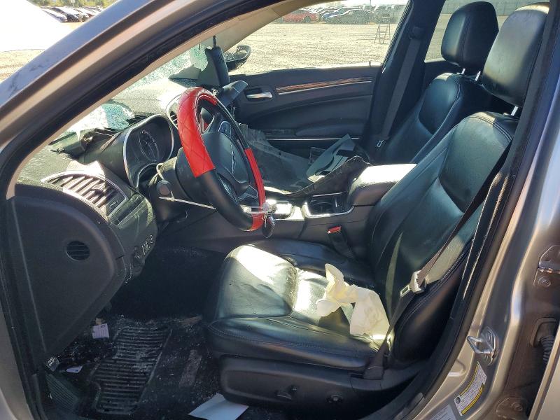 2016 Chrysler 300 VIN 2C3CCAAG8GH211818 COPART salvage auction — ROLLOVER, Ca - Salvage Certificate, sold $450 on 2026-08-28 (photo 7)