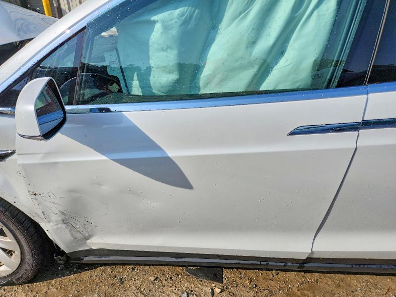 2020 Tesla Model x VIN 5YJXCAE24LF231494 COPART salvage auction — FRONT END, Va - Cert Of Title - Salvage, sold $6,500 on 2026-09-08 (photo 7)