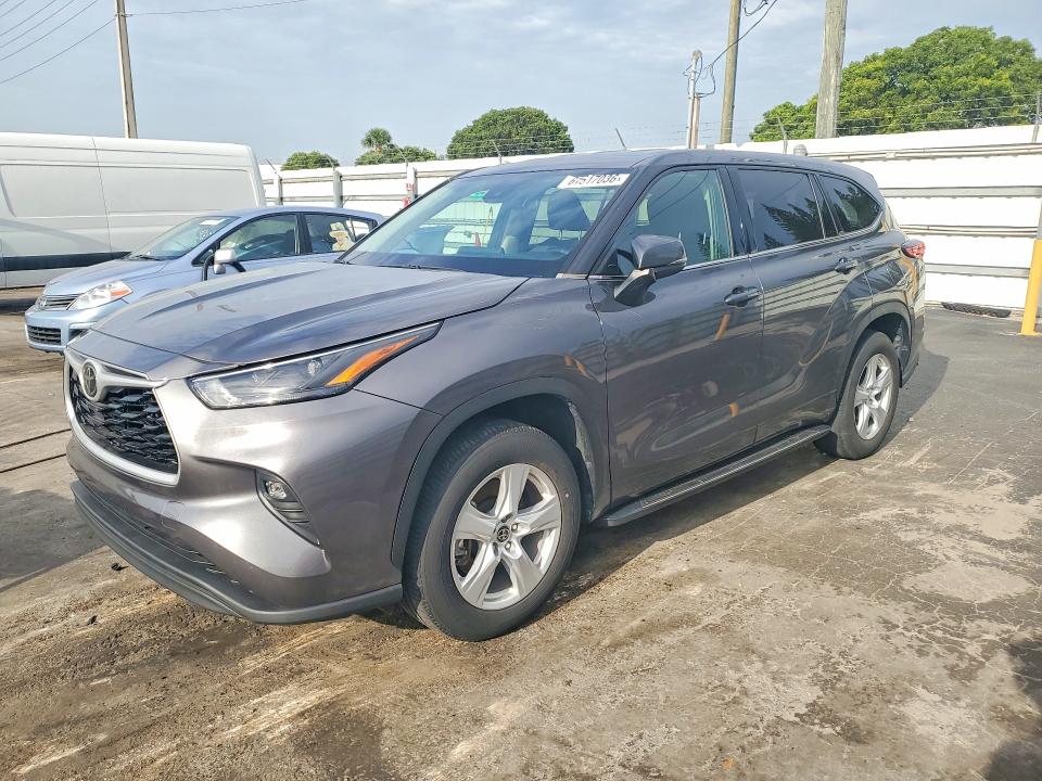 2022 Toyota Highlander VIN 5TDZZRAH1NS141430 COPART salvage auction — MECHANICAL, Fl - Certificate Of Destruction, sold $6,600 on 2026-07-29 (photo 1)