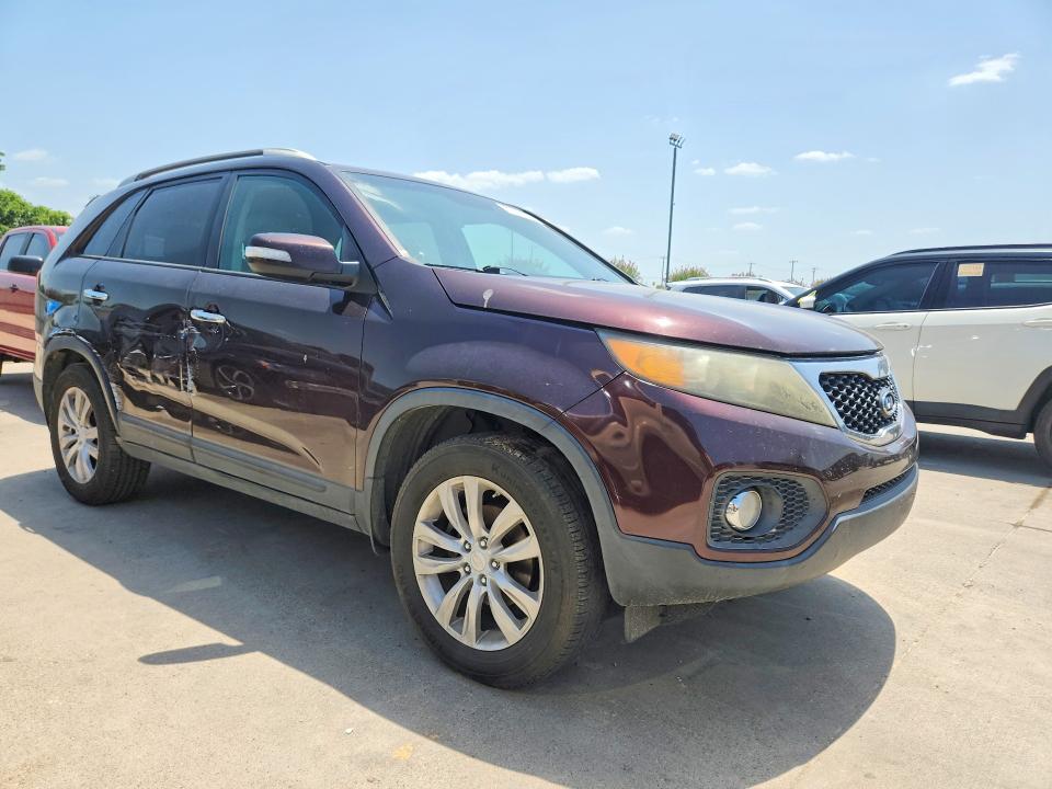 2011 Kia Sorento VIN 5XYKU3A1XBG114185 COPART salvage auction — SIDE, Tx - Certificate Of Title, sold $1,500 on 2026-07-30 (photo 4)