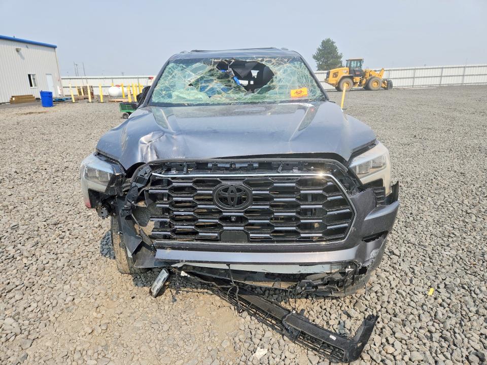 2025 Toyota Sequoia VIN 7SVAAABA2SX050623 COPART salvage auction — ROLLOVER, WA - BILL OF SALE, sold $1,600 on 2026-07-29 (photo 5)