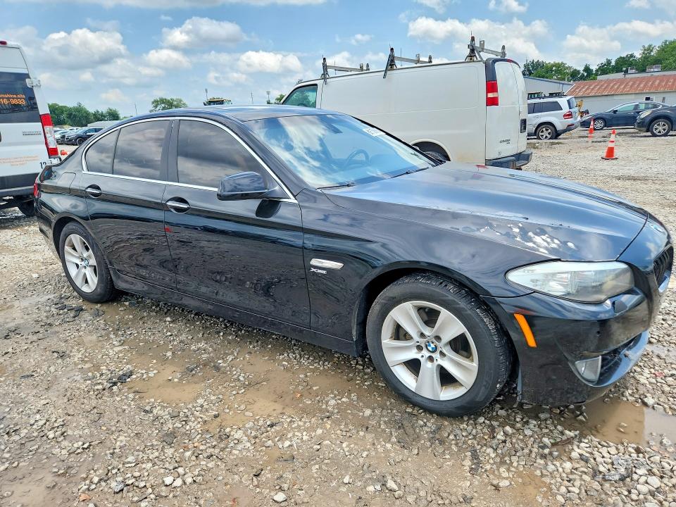 2012 BMW 5er VIN WBAXH5C59CDW06998 COPART salvage auction — FRONT END, OH - CERT OF TITLE-REBUILT SALVAGE, sold $150 on 2026-07-28 (photo 4)